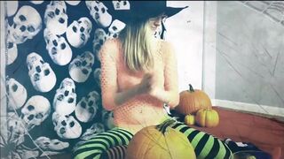 Jilliandrake - halloween pumpkin carving￿