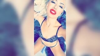 Gwen Singer blue dildo masturbation red lips snapchat free