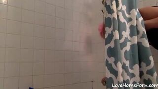 Sexy Honey Plays With Herself While Taking A Shower