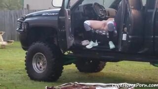 Amateur redhead girl visiting her bf in a jeep