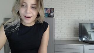 Chaturbate - candymini October-28-2019 08-45-24