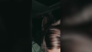 Joliecallie sucette dans la voiture onlyfans leaked video