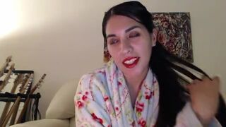 Sweetpam4you - Latina Girlfriend Plays For You Spanish