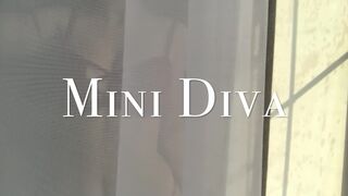 Young Girl have Multiple Orgasm with new Toy in the Morning - Mini Diva
