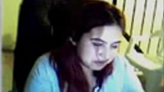 Moodf10 - arab girl on webcam with big boobs 1