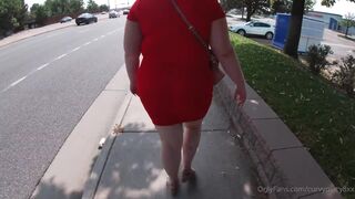 Curvymary8xx watch my ass jiggle as i walk down the street don t you wanna be behind me xxx onlyfans porn videos