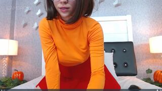 Marianacruzz Velma cosplay sucking dildo and anal - Chaturbate