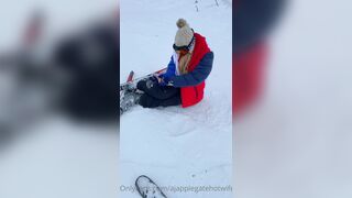 Ajapplegatelive My First Time Skiing In Aspen Ainda Bem Que Tenho Uma Bunda Grande xxx onlyfans porn videos