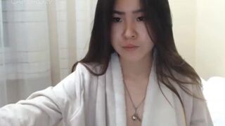 Vblongaffiliate1 - sexy korean girl squirts on cam