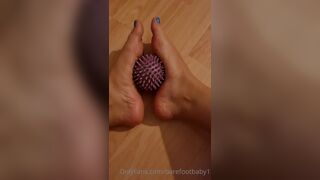 Barefootbaby1 Massaging my feet w/ a spiky massage ball ❤❤ xxx onlyfans porn videos