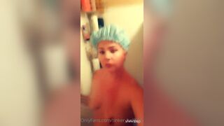 Tinker bell6964 a little rub a dub in the tub granny looking shower cap lol onlyfans xxx videos