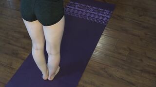 Lil purrmaid - voyeur yoga workout, masturbation & cum
