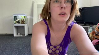 Missjennip confetti toy unboxing and quick tryout i am sending out xxx onlyfans porn videos