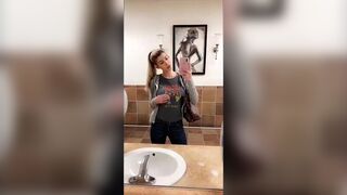Andie Adams resteuran public toilet pussy finger snapchat free