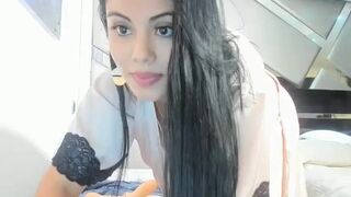 MeowingKitten Colombian red hot camwhores dildoing pussy camgirl porn video